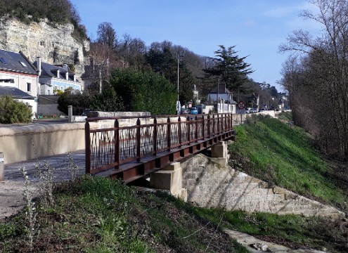 Installation d’un passerelle Itinéraire cyclable N°9 site de Vauvert
